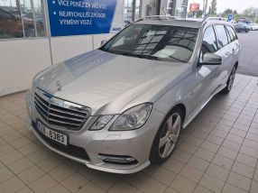 Mercedes-Benz E - 2011