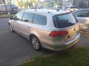 Volkswagen Passat - 2011