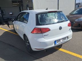Volkswagen Golf - 2016