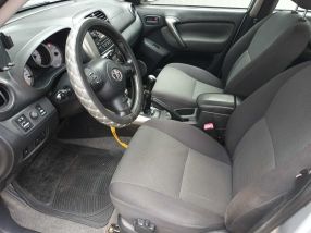Toyota RAV 4 - 2004