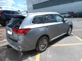 Mitsubishi Outlander - 2019