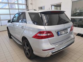 Mercedes-Benz ML - 2012