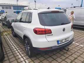 Volkswagen Tiguan - 2016