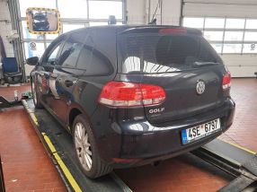 Volkswagen Golf - 2010
