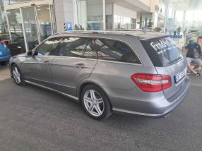 Mercedes-Benz E - 2009