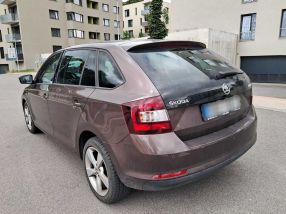 Skoda Rapid Spaceback - 2016