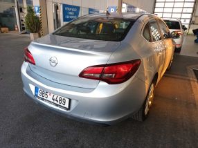 Opel Astra - 2014