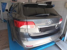 Toyota Avensis - 2015