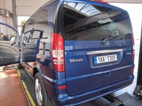 Mercedes-Benz Viano - 2011