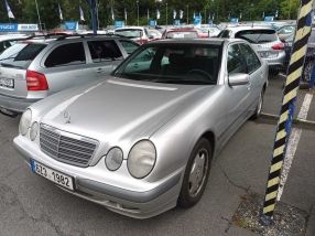 Mercedes-Benz E - 2000