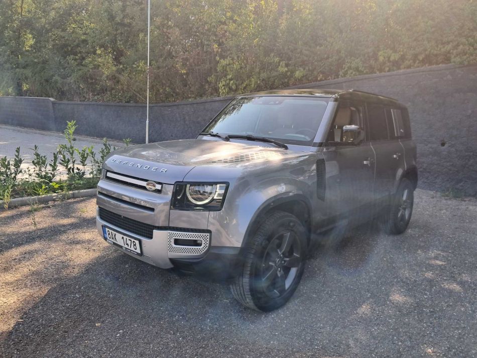 Land Rover Defender - 2020