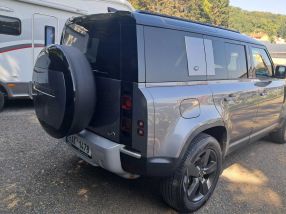 Land Rover Defender - 2020