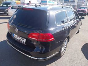 Volkswagen Passat - 2011