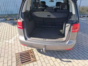 Volkswagen Touran - 2013