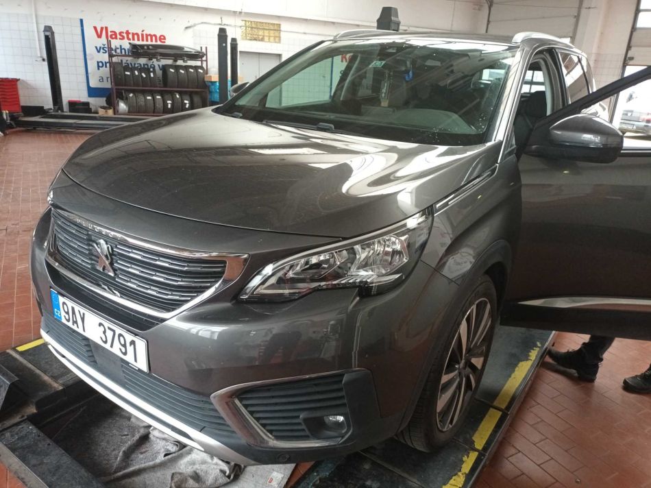 Peugeot 5008 - 2017