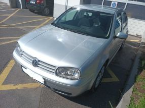 Volkswagen Golf - 2003