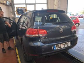 Volkswagen Golf - 2010