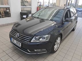 Volkswagen Passat - 2011