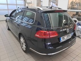 Volkswagen Passat - 2011
