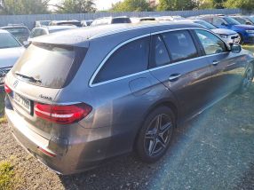 Mercedes-Benz E - 2022