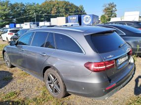 Mercedes-Benz E - 2022