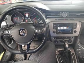 Volkswagen Passat - 2016