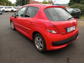Peugeot 207 - 2011