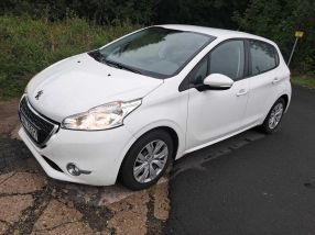 Peugeot 208 - 2014