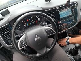 Mitsubishi Outlander - 2013