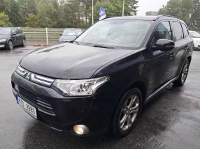 Mitsubishi Outlander - 2013