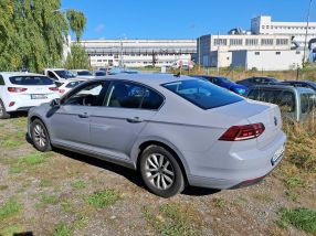 Volkswagen Passat - 2022
