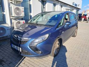 Opel Zafira - 2015