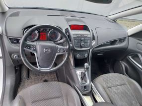 Opel Zafira - 2016