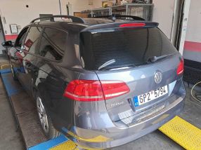 Volkswagen Passat - 2011