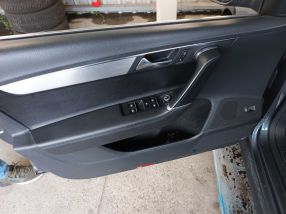 Volkswagen Passat - 2013