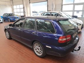 Volvo V40 - 2003