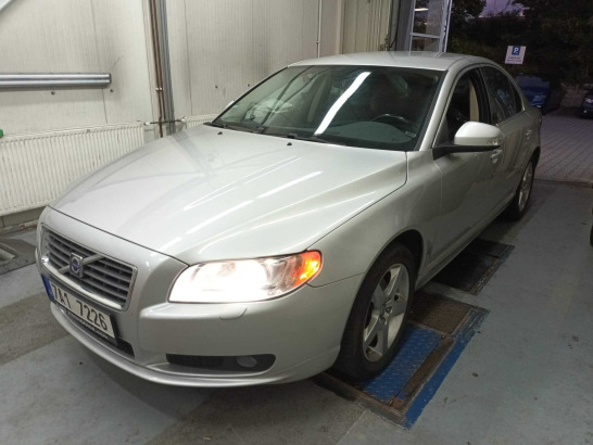 Volvo S80