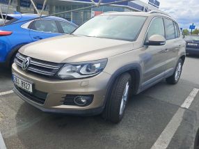 Volkswagen Tiguan - 2012