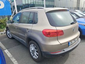 Volkswagen Tiguan - 2012