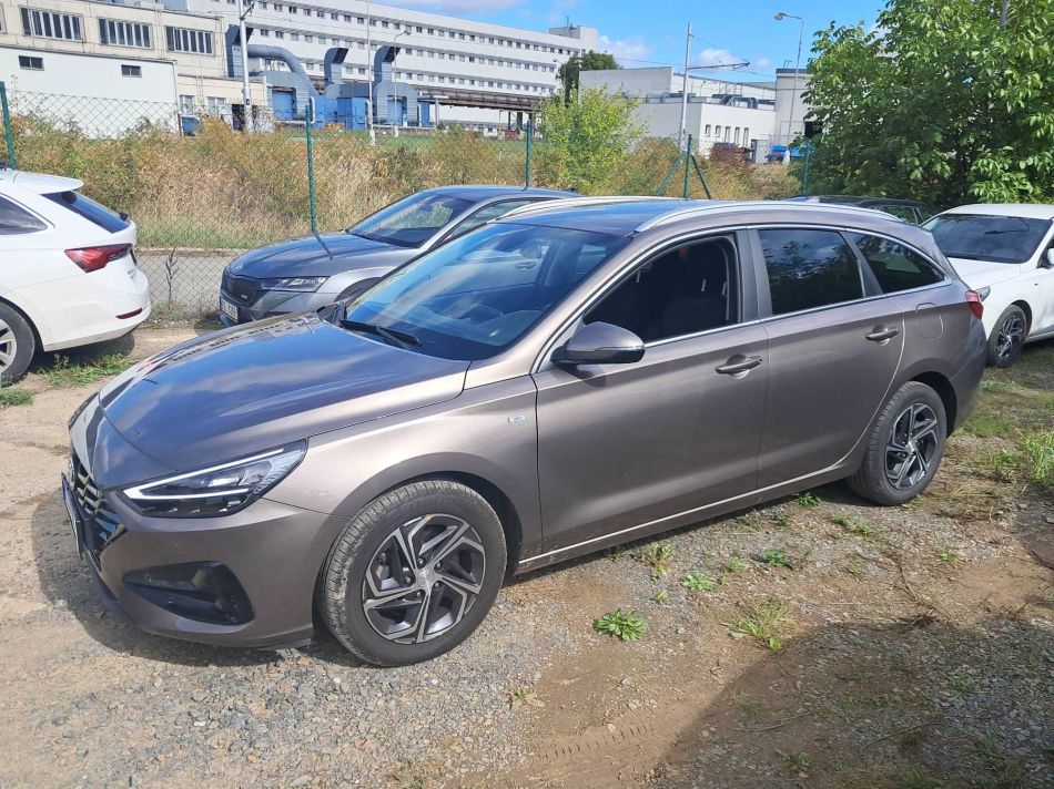Hyundai i30 - 2023
