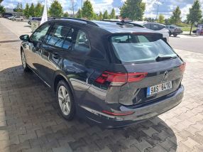 Volkswagen Golf - 2023