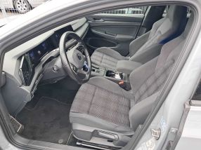Volkswagen Golf - 2021