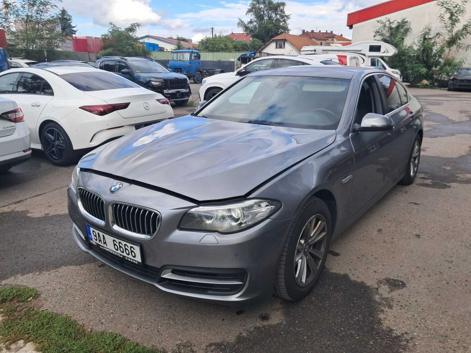 BMW 5 - 2015