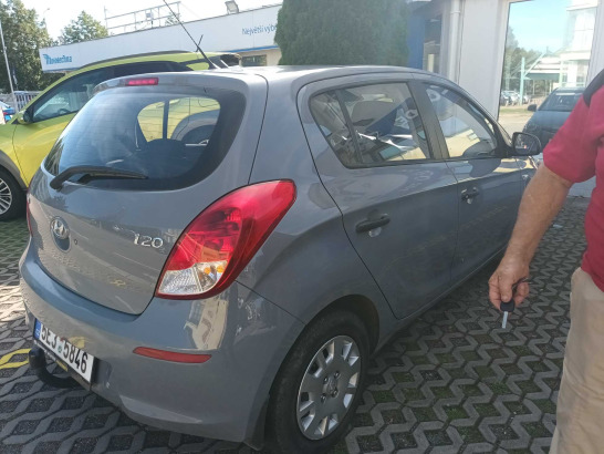 Hyundai i20