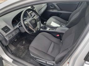 Toyota Avensis - 2010
