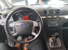 Ford Galaxy - 2014
