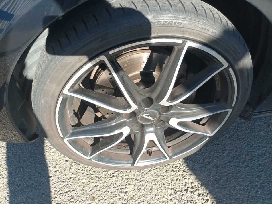 Mercedes-Benz CLS - 2011