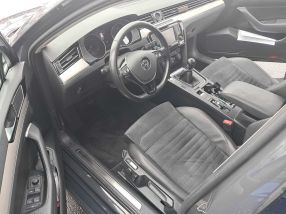 Volkswagen Passat - 2015