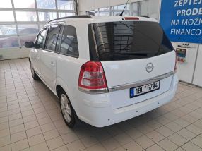 Opel Zafira - 2013
