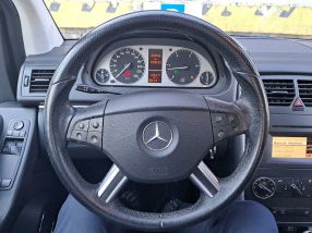 Mercedes-Benz B - 2009